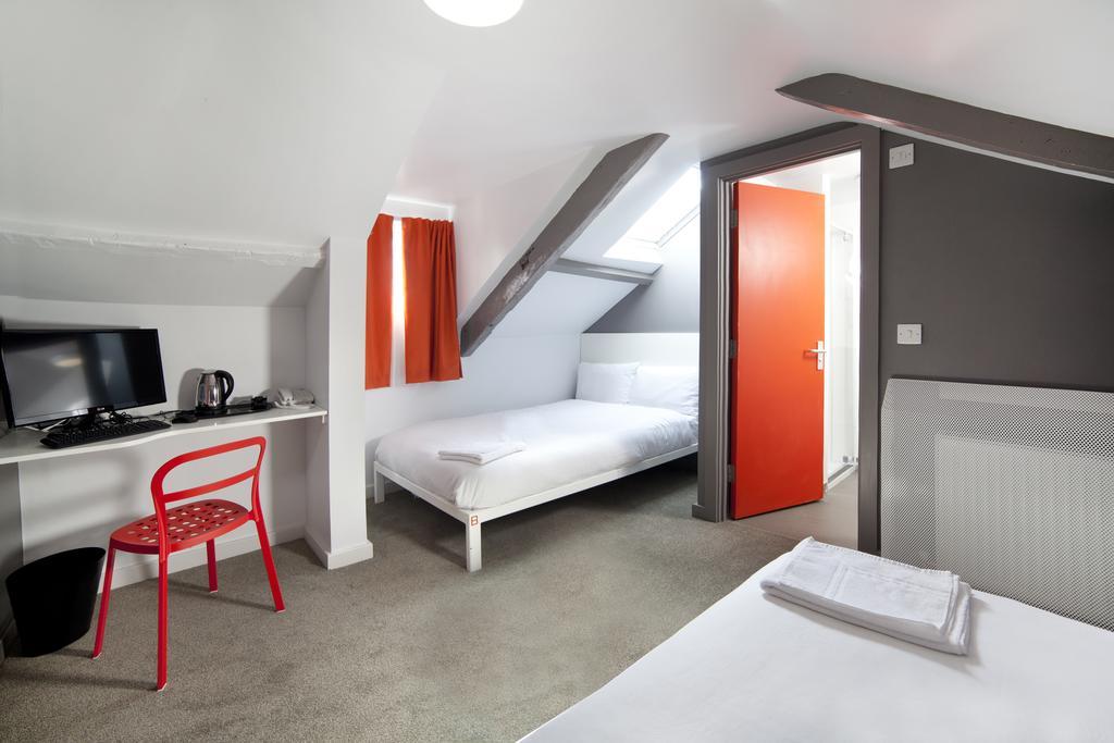 Sleeperdorm Newcastle upon Tyne Exterior foto